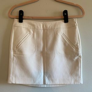 White banana republic skirt